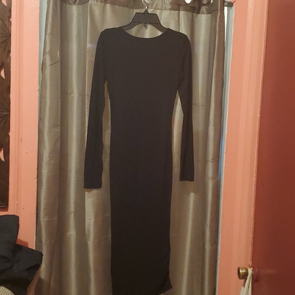 Dress - Picture 3 of 4